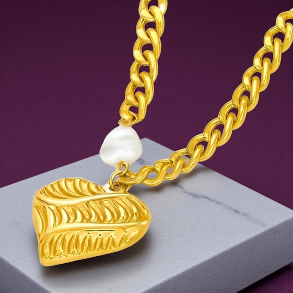 Cuban Chain Trendy Necklace Pearl Accent 18K Gold-Plated Stainless Steel - Picture 4 of 11